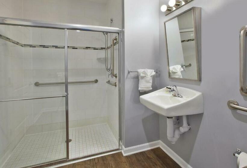 اتاق استاندارد برای معلولان, Chicago West Loop