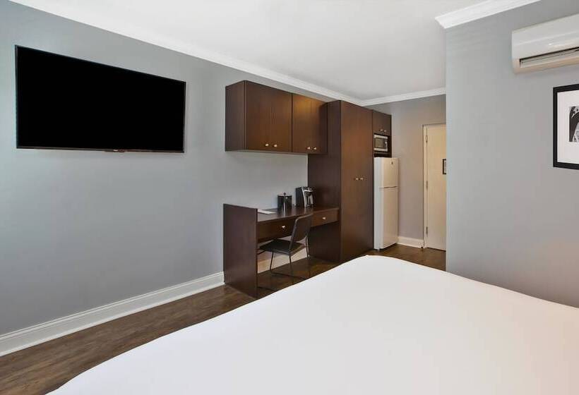 اتاق دلوکس مخصوص معلولین, Chicago West Loop