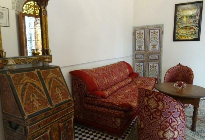 اتاق سوپریور, Dar Al Safadi