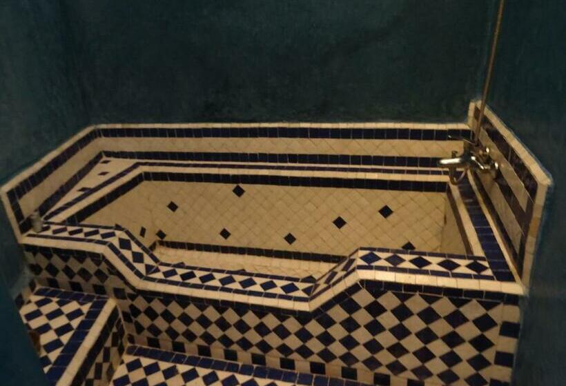 اتاق سوپریور, Dar Al Safadi