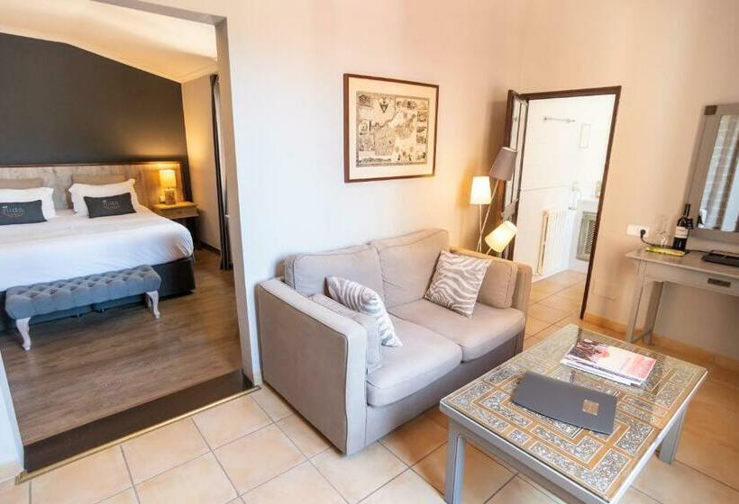 سوییت جونیور, El Nido De Alaro   Turismo De Interior