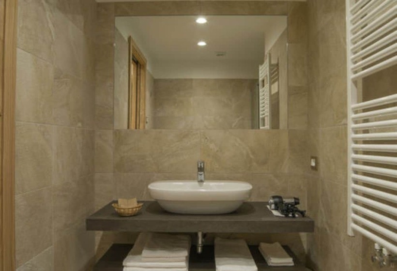 اتاق استاندارد سه نفره, Garni Caminetto