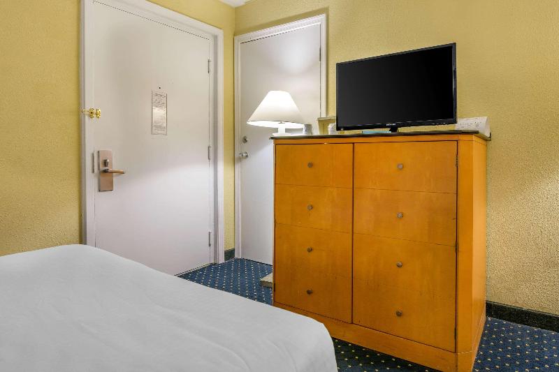 اتاق استاندارد با تخت دو نفره بزرگ, La Quinta Inn & Suites By Wyndham Williamsgrand Canyon Area