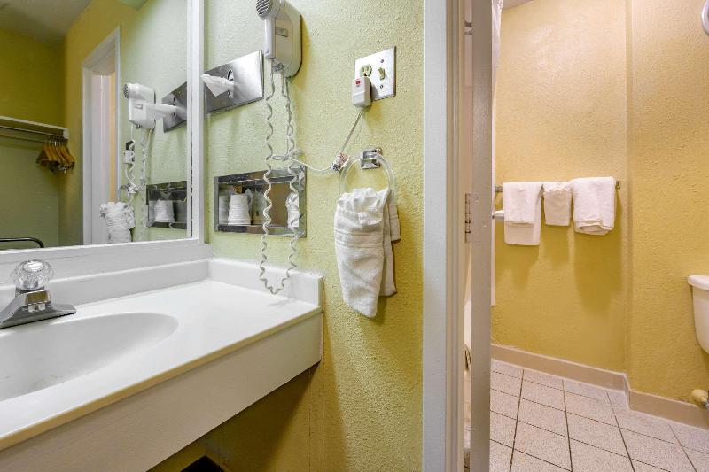 اتاق استاندارد با تخت دو نفره بزرگ, La Quinta Inn & Suites By Wyndham Williamsgrand Canyon Area
