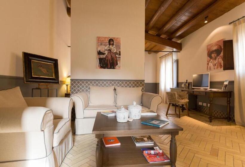 Suite with Terrace, Masseria Agnello