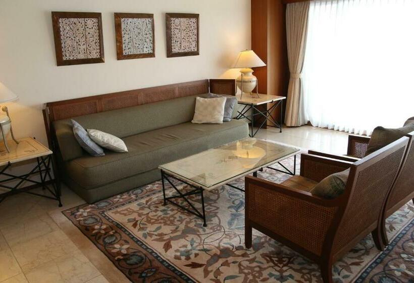 سوییت لوکس, Nishiizu Crystal View