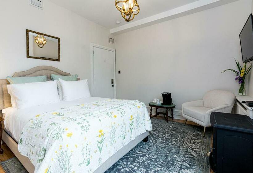 اتاق لوکس, The Secret Garden B&b Inn