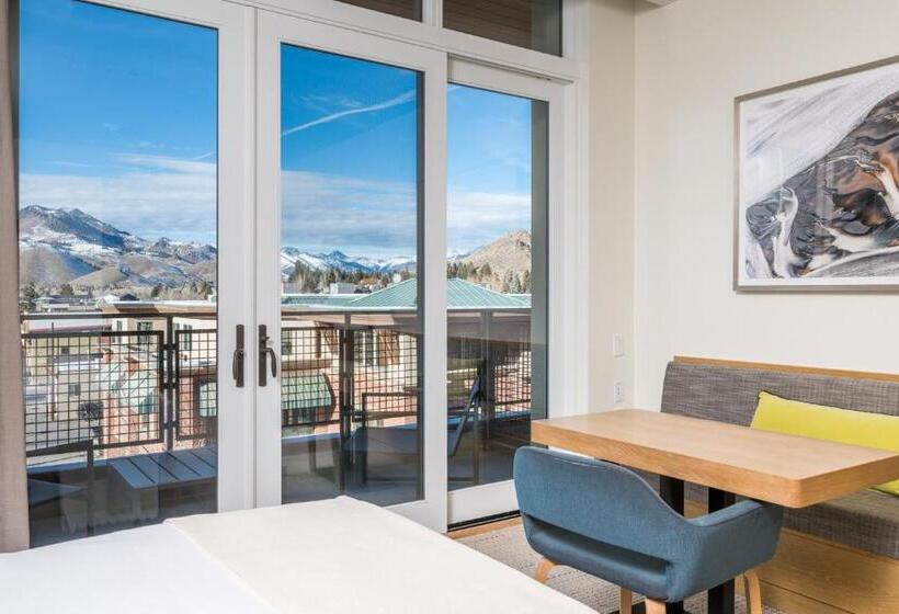 اتاق سوپریور با تخت بزرگ, Limelight Hotel Ketchum