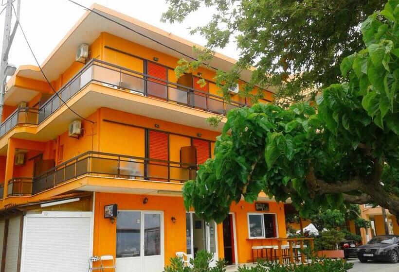 اتاق اکونومی, Astir Rooms