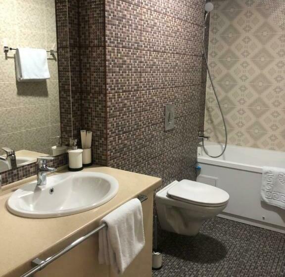 سوییت جونیور, Skif Hotel & Spa