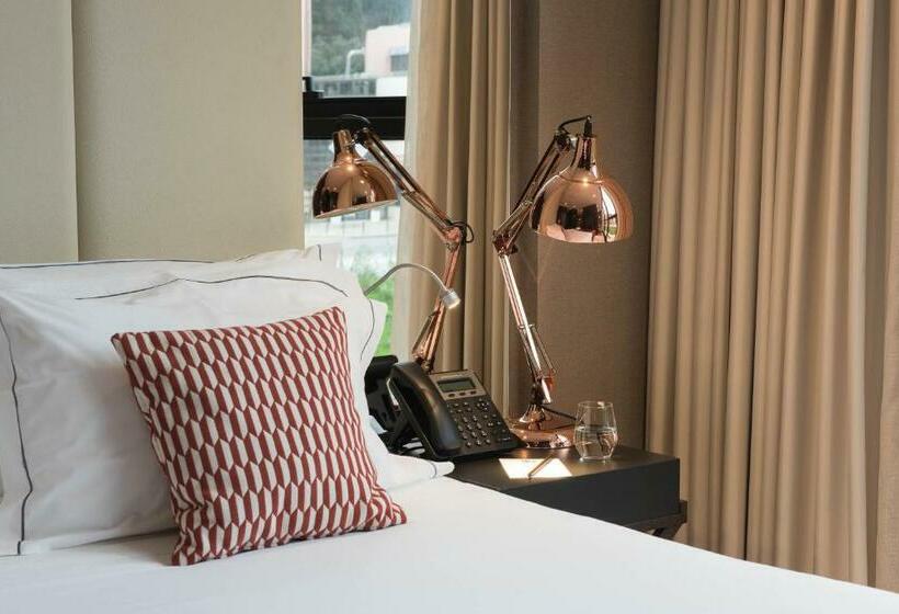 استودیوی استاندارد, Upon Lisbon Prime Residences