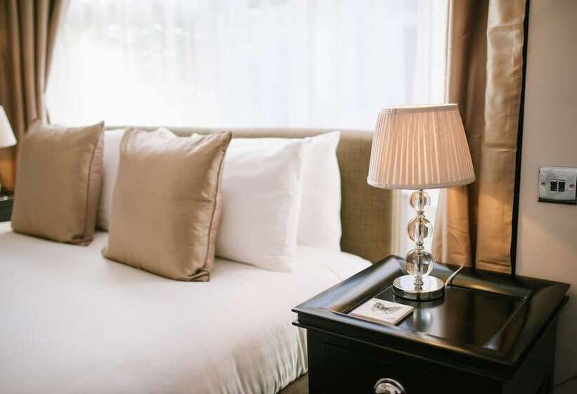 اتاق اجرایی با تخت بزرگ, Florence Suite Boutique Hotel And Restaurant