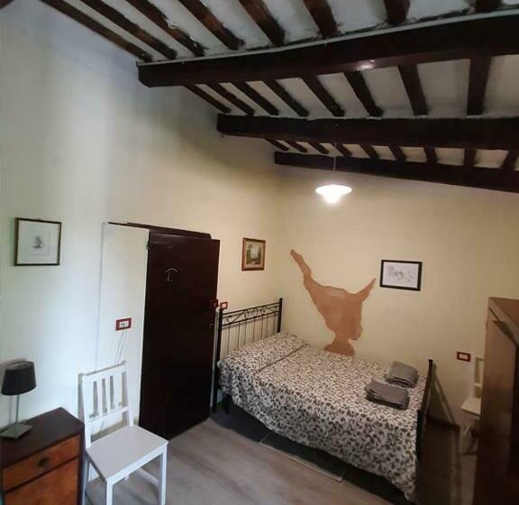 اتاق استاندارد چهار تخته, Casale Valentini