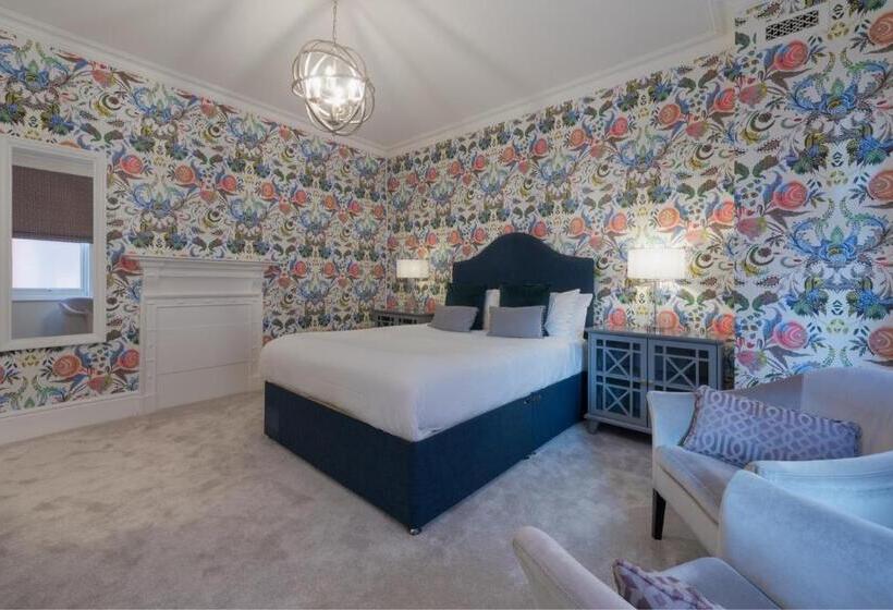اتاق اجرایی با تخت بزرگ, Florence Suite Boutique Hotel And Restaurant