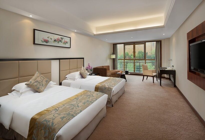 اتاق استاندارد با چشم‌انداز کوهستان, Huitang Huatian City Hot Spring Resort