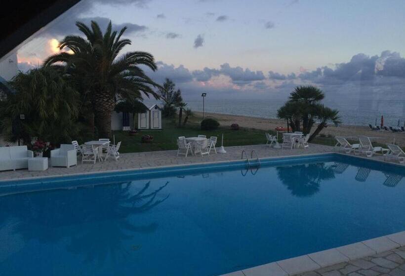 اتاق استاندارد با بالکن و چشم‌انداز دریا, Poseidon