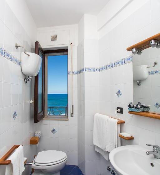اتاق استاندارد با بالکن و چشم‌انداز دریا, Poseidon