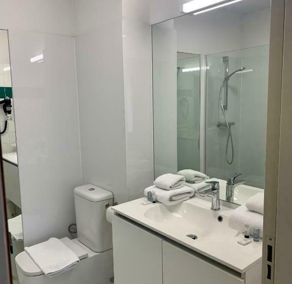 اتاق استاندارد, Hobbit Hotel Mechelen