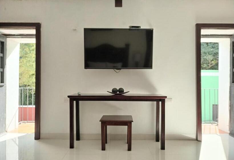 استودیو استاندارد با تخت کینگ, Casa San Roque Valladolid