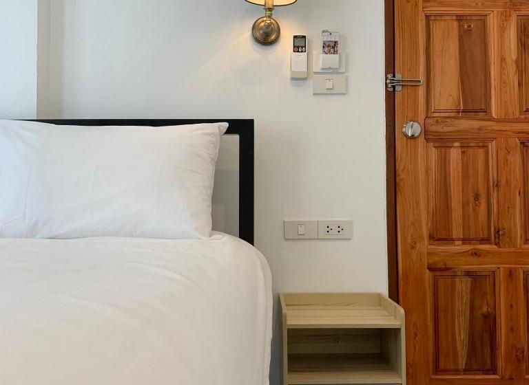 اتاق لوکس, Chaweng Best Hotel And Hostel Samui