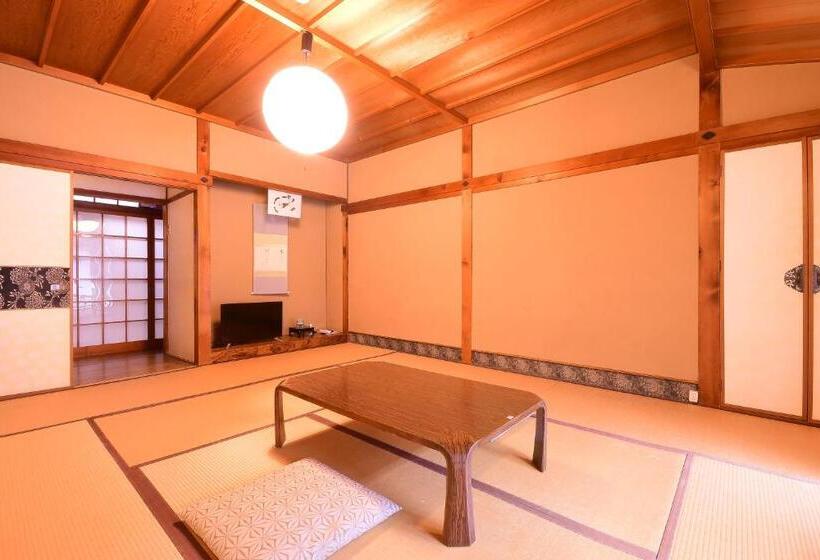 اتاق سوپریور با چشم‌انداز باغ, 高野山 宿坊 桜池院  Koyasan Shukubo Yochiin
