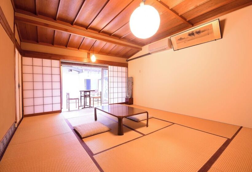 اتاق سوپریور با چشم‌انداز باغ, 高野山 宿坊 桜池院  Koyasan Shukubo Yochiin