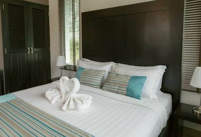 بانگلوی ممتاز, Mango Beach Resort