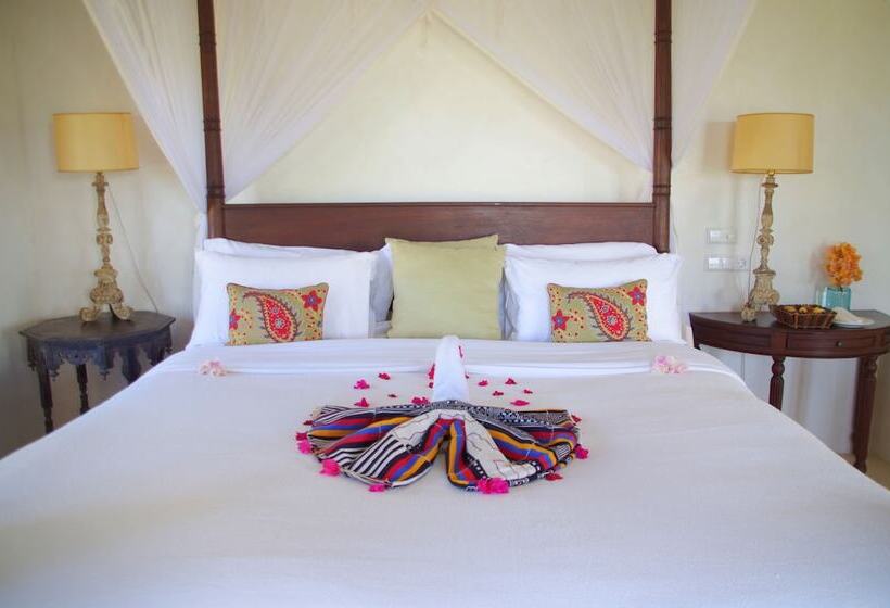 ویلای دلوکس 1 خوابه با چشم‌انداز دریا, Qambani Luxury Resort