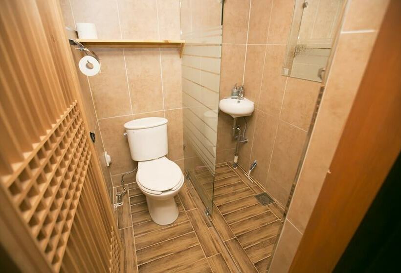 اتاق خانوادگی, Bukchonmaru Hanok Guesthouse