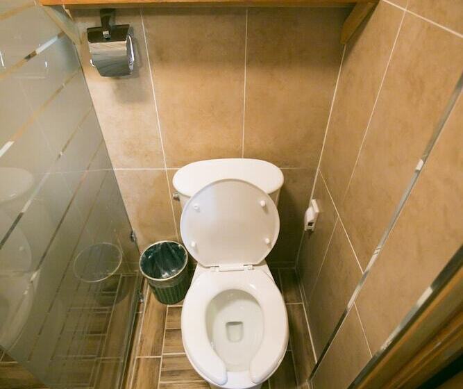 اتاق خانوادگی, Bukchonmaru Hanok Guesthouse