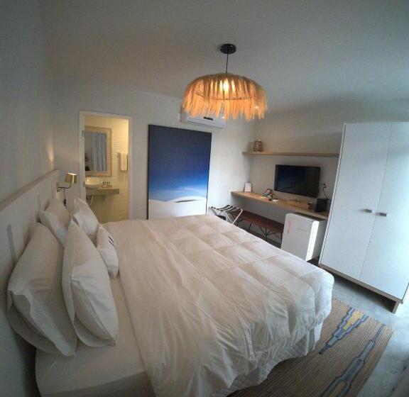 اتاق استاندارد با چشم‌انداز استخر, Mero Hotel Boutique