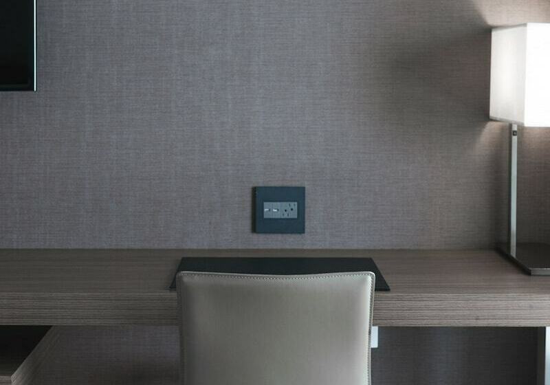 اتاق استاندارد با 2 تخت دوبل, Ac Hotel By Marriott Madison Downtown