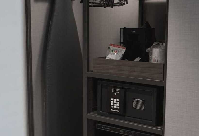 اتاق استاندارد با 2 تخت دوبل, Ac Hotel By Marriott Madison Downtown