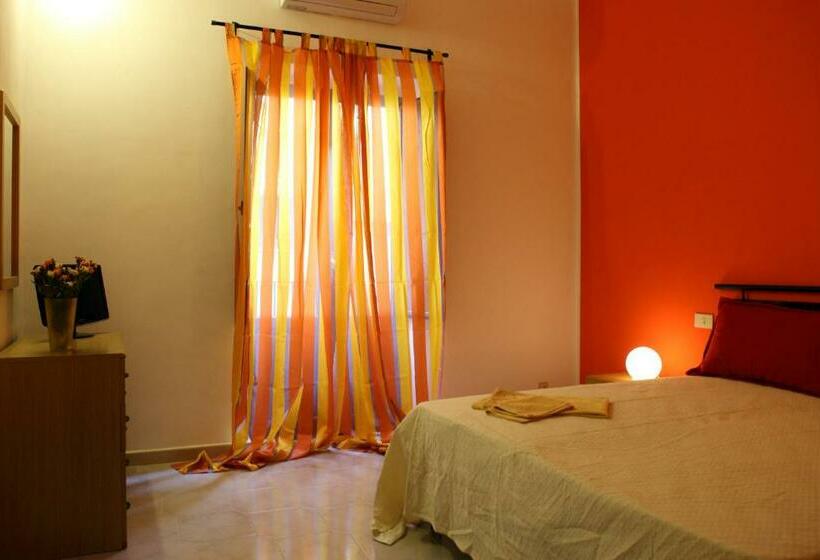 اتاق خانوادگی, B&b La Terrazza Sul Porto