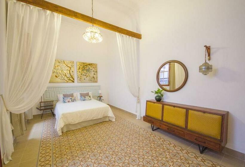 חדר סטנדרט, Aminta Home