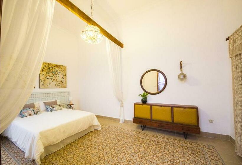 חדר סטנדרט, Aminta Home