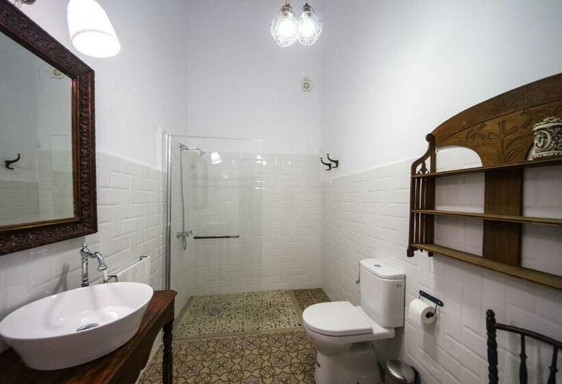 חדר סטנדרט, Aminta Home
