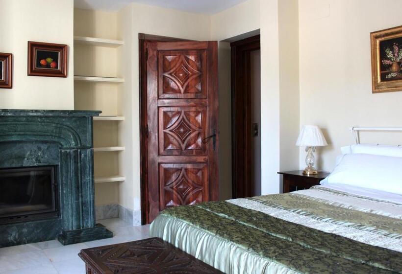 اتاق لوکس با بالکن, Suite Comares