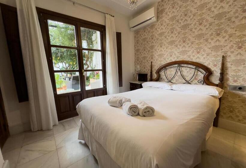 اتاق استاندارد, Suite Comares