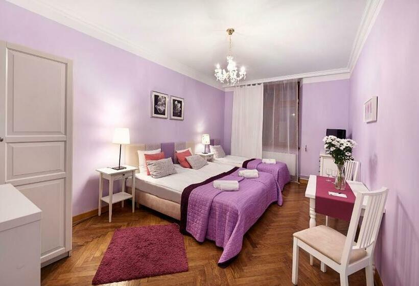 اتاق استاندارد سه نفره, Gołębia 8 Residence