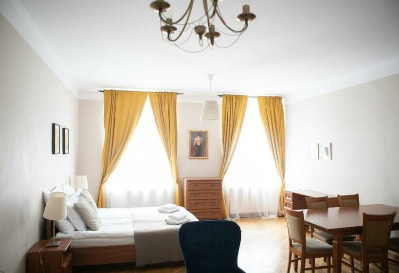 آپارتمان 2 خوابه, Gołębia 8 Residence