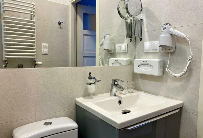 اتاق استاندارد سه نفره, Gołębia 8 Residence