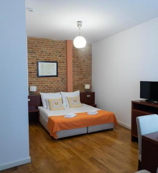 اتاق لوکس, Gołębia 8 Residence