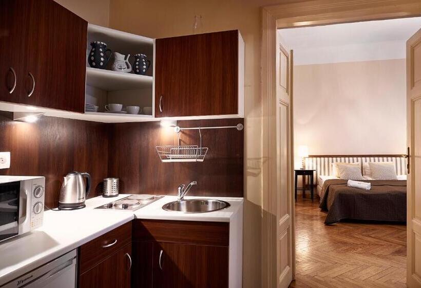 آپارتمان خانوادگی 2 خوابه, Gołębia 8 Residence