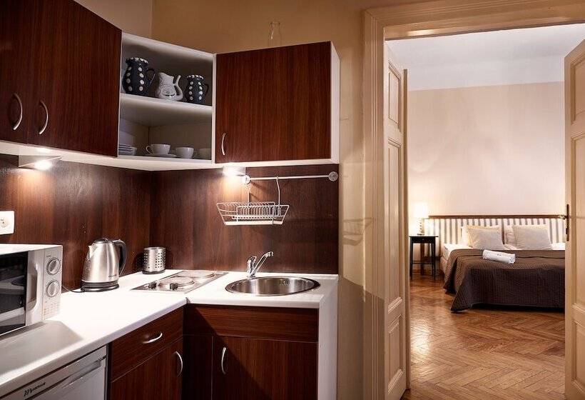 آپارتمان خانوادگی 2 خوابه, Gołębia 8 Residence