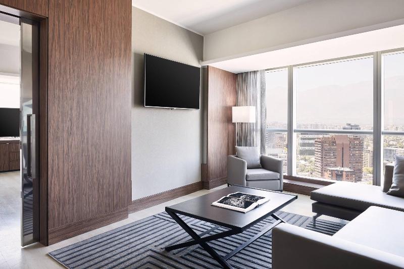 سوئیت با تخت بزرگ, Ac Hotel By Marriott Santiago Costanera Center