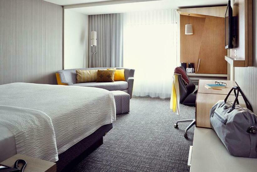 اتاق استاندارد با تخت بزرگ, Courtyard By Marriott Rome