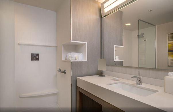 اتاق استاندارد, Courtyard By Marriott Rome