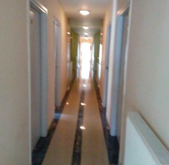 اتاق استاندارد یک نفره, Cybele Guest Accommodation