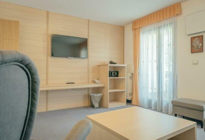 اتاق سوپریور خانوادگی, Garni Hotel Miklič